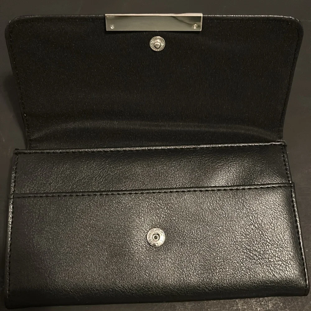 TAHARI WOMEN WALLET BLACK NEW